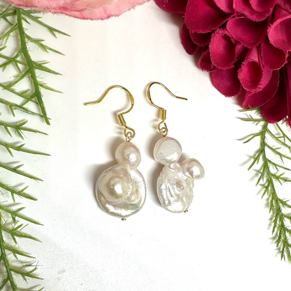 NEW⚜️Baroque Bubbly Pearl Drop Earrings